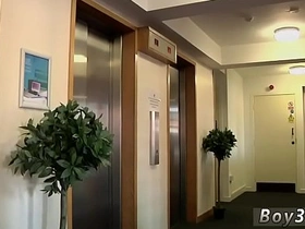 操翻少女电影与亚裔女同狂骑硬屄 office japan gay porn