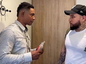 黑人邻居用大鸡巴操我屁眼 asian dick gay porn