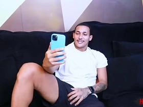 粗大鸡巴捅进小屁眼 chinese interracial careless porn