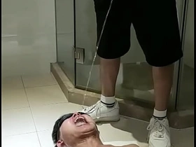 亚洲人尿吐 gay porn fat chinese ass