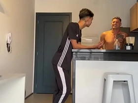 训练时认识的猛男被我骑在身下 asian cute wretch cheerful sexual intercourse videos