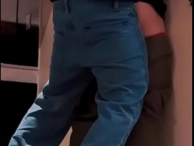 发情的同学趁家里没人把他的鸡巴塞进来 gay porn korean membrane