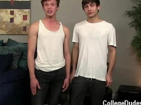 亚洲基佬酒店开房 Riler 被Zaden 干到自撸 korean cheerful porn anime