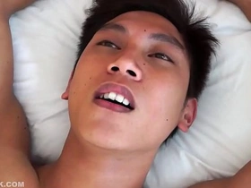 变态男孩Vahn和Rave无套狂干 taiwan gay movie porn