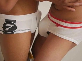 浴室激情性爱 japanese gay porn delivery