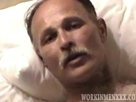 熟男史蒂夫撸管 gay porn asian daddy