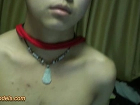 大鸡巴男孩被绑手淫 chinese gay porn telegram group