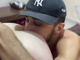 穿着金属内裤给大屌干 完整版在RED gay shower chinese porn