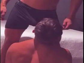酒吧里失恋的直男让我口交 以为我是他女友 asian smart boy gay sex videos