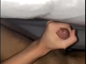 亚裔小骚货揉搓发情的鸡巴 asian anal gay porn