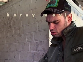 壮硕猛男P海岸在军营调教小痞子 black fuck asian gay porn