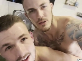 ChristianWilde: 大鸡巴Christian Wilde专业地舔Lane Colten的屁眼 chinese sm gay porn