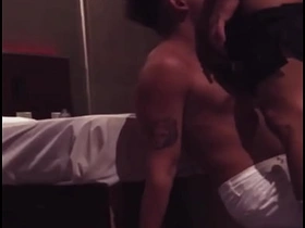 足球队友给我口交 比赛胜利后我把他变成受 gay porn chinese bubble