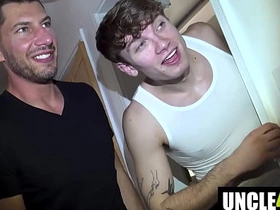 干完我们赶紧滚 Jordan Starr, Caden Dior, Blake Rivers, Lance Woods japanese cute teen gay porn