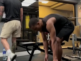 让健身搭档给我嗦了个爽 hot gay yaoi porn