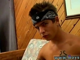 亚洲少年与成熟青年男同色情 我最爱的一件事是... korean gay boyfriend porn