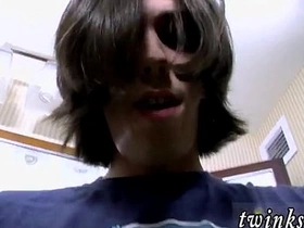 亚洲男同自慰3gp视频 他瞄准时更加粗暴 hot white brat unconcerned porn