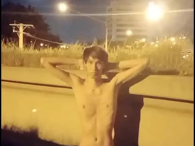 天桥上暴露 chinese gay daddy porn twitter