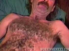 熟男拜伦打飞机 gay chinese versatile porn