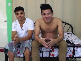 亚洲男孩Rolly被挠痒并射一脸 gay asian output porn