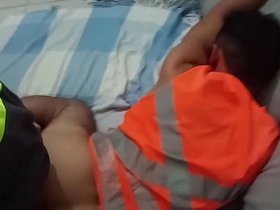 我矮个子同事看了我的视频说想被我干 japan gay time freeze porn