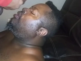 给我鸡巴嗦得真爽 gay japanese blowjob porn