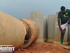 打完球浑身汗臭跑去工地打了一炮 asian korean gay porn