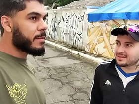 小崽子口交并卖屁股换钱 完整版在RED hot gay porn kissing