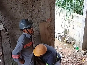 电工说就爱捅助手屁眼往里猛操 gay asian tube porn