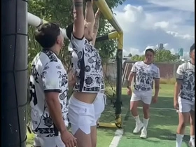 足球队借着酒劲和汗水开始互相操屁眼 avant-garde taiwan gay porn