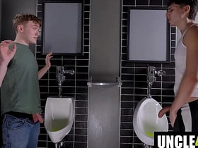 你他妈看什么看 安吉尔·埃利亚斯 unchanging asian unconcerned sex videos