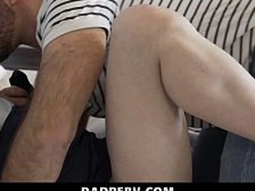 Teddy承认他爱闻Tanner的内裤 - 老爸变态 chinese dl homies gay porn