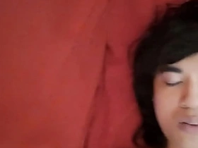 业余男同视频里苗条光滑瘦仔撸性感鸡巴的脸腹肚脐眼嘴皮肤多角度 korean gay couple porn