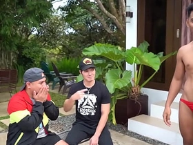 亚洲泳池热辣男孩 asian interracial gay sex videos