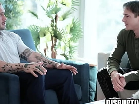 前科犯别无选择只能肏假释官 asian hunk gay porn