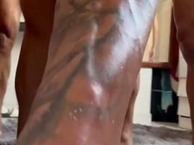 基佬夫妻跟骚货Maloka乱搞 vadim chinese gay porn star