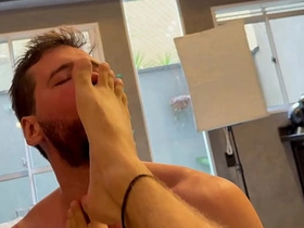 去朋友家串门 结果搞成这样 / 完整版XVIDEOSRED或SHEER / 订阅频道 japanese cute gay porn