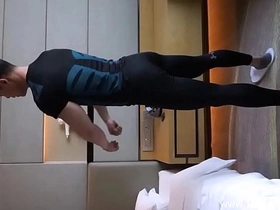 亚洲肌肉猛男脱光光 jubilant chinese slave porn