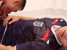 亚洲猛男被小便同性口交后无套 gay porn asian butt