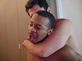 埃里克·霍尔的巨屌无套狂操法老吞精者 gay muscle porn japan