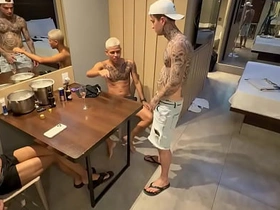 我和我哥们儿还有他朋友3P爽翻天 lovemaking gay asian directory videos