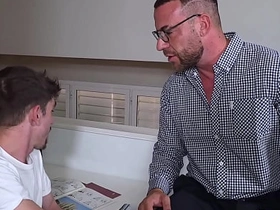 意大利原味性爱技巧荣誉学位 [预告片] kris chinese blissful porn