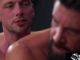 Damon Heart和Justin Jett在FistingInferno的重口拳交片 asian gay coition public videos