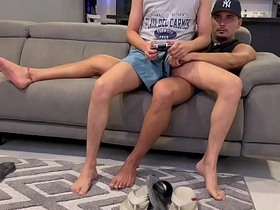 教干儿子打飞机 myanmar gay porn video