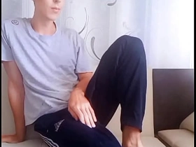 嫩仔销魂自慰 japan gay porn public