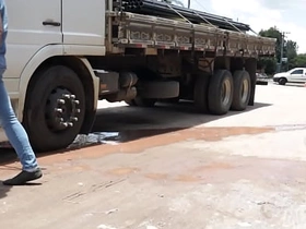 下流卡车司机！ gay porn japanese gangbang