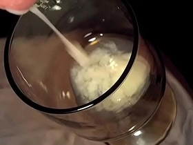 亚洲小鲜肉多次射精在杯子里 3 blithe porn solo asian